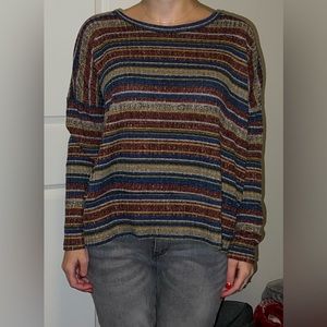 Cut-out long sleeve sweater